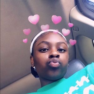 Meet your Posher, Khalisha